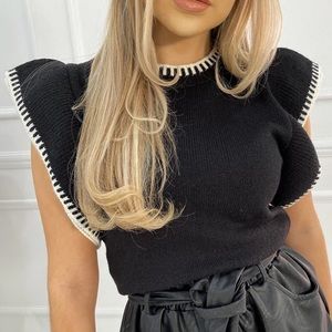 Ruffle knit top